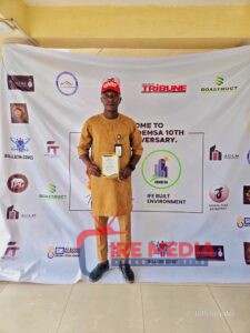 Comrade Adeyemo Josiah (Billioncodes), NANS Zone D AGS, receives a prestigious Award of Service from OAU’s EDEMSA.